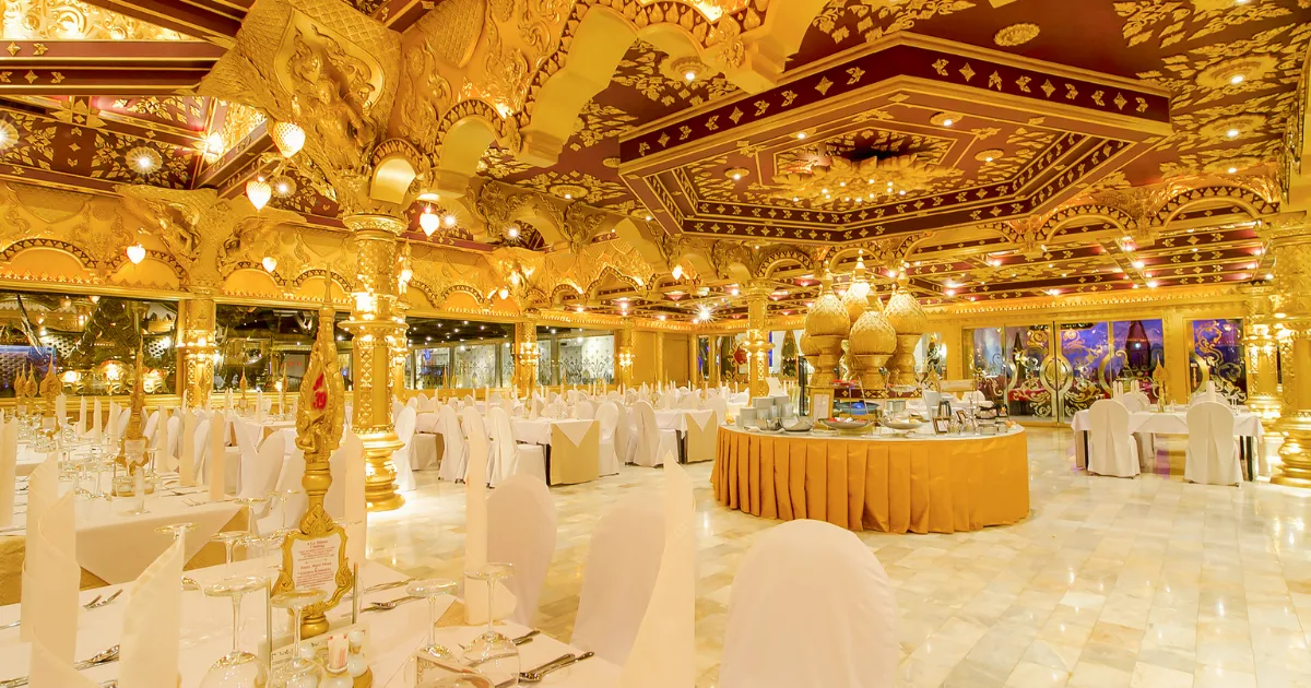 Phuket Fantasea restaurant